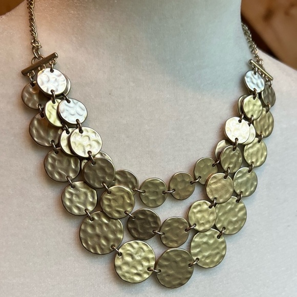 Vintage Multi Strand Hammered Gold Tone 18” with 2” extension - Picture 3 of 9